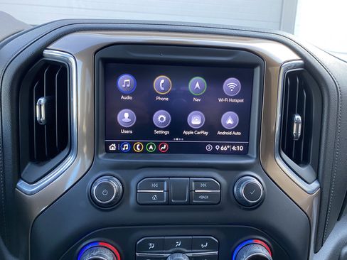 Used 2020 Chevrolet Silverado 1500 High Country w/ Technology Package image 26