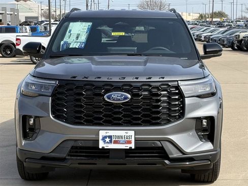 New 2026 Ford Explorer ST-Line image 30