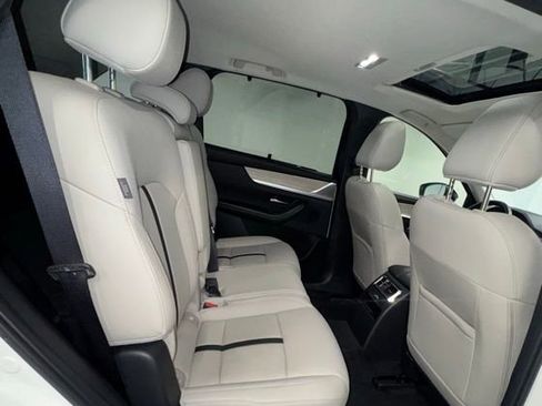 Used 2025 MAZDA CX-70 3.3 Turbo w/ Premium Package image 13