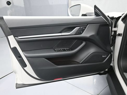 New 2026 Porsche Taycan 4S AWD/4WD image 15