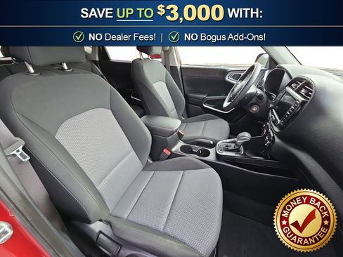 Used 2022 Kia Soul LX image 22