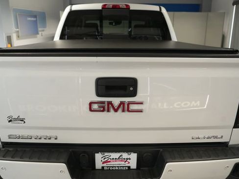 Used 2016 GMC Sierra 1500 Denali w/ Denali Ultimate Package AWD/4WD image 8