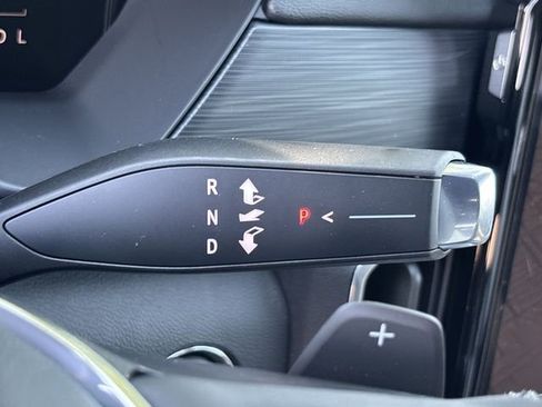 New 2026 GMC Acadia Elevation image 16