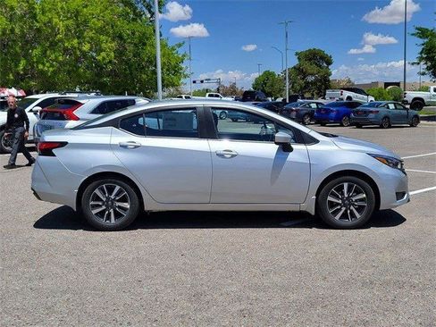 New 2025 Nissan Versa SV w/ Trunk Package FWD image 2