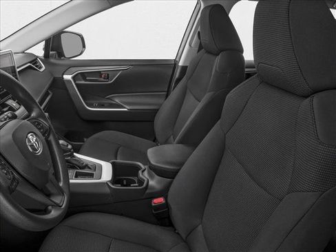 New 2025 Toyota RAV4 LE image 6