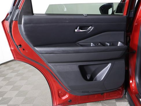 Used 2023 Nissan Pathfinder SL w/ Lighting Package (N92) image 27