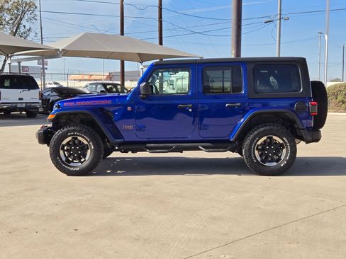 Used 2018 Jeep Wrangler Unlimited Rubicon w/ Dual Top Group image 6
