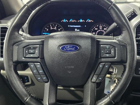 Used 2016 Ford F150 XLT w/ Equipment Group 302A Luxury image 13