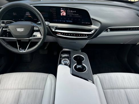 Certified 2024 Cadillac Lyriq Sport RWD image 15