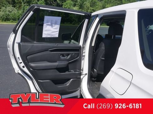Used 2023 Honda Pilot EX-L image 18