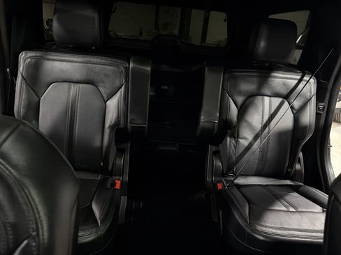 Used 2019 Ford Expedition Limited w/ Texas Edition Package image 15