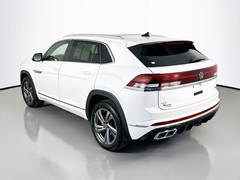 Used 2024 Volkswagen Atlas Cross Sport SEL R-Line AWD/4WD image 5