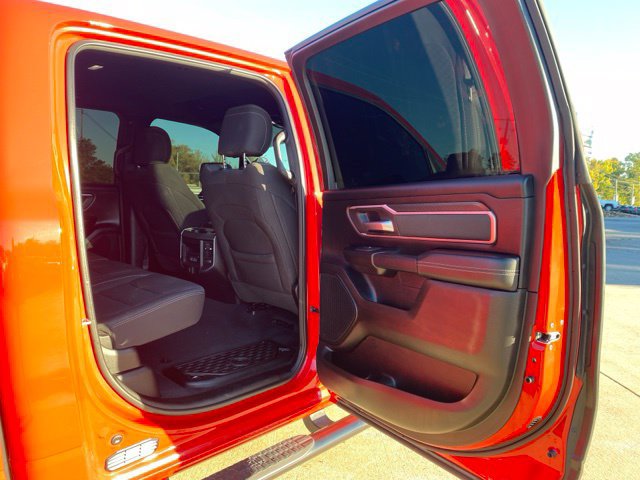 Used 2025 RAM 1500 Big Horn AWD/4WD image 17