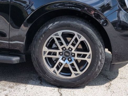 Certified 2025 Ford Expedition Active AWD/4WD image 11