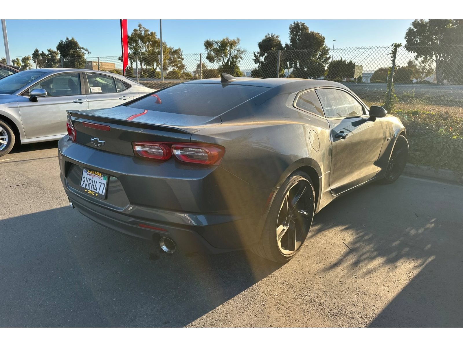 Used 2021 Chevrolet Camaro LT RWD image 5