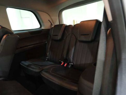 Used 2015 Mercedes-Benz GL 450 4MATIC w/ Parking Assist Package image 25