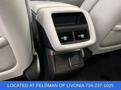 Used 2024 Cadillac Lyriq Luxury image 21