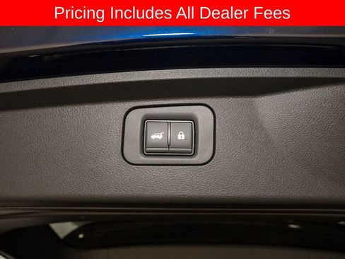 Certified 2025 Nissan Armada SL w/ Captain's Chari Seat Package AWD/4WD image 6
