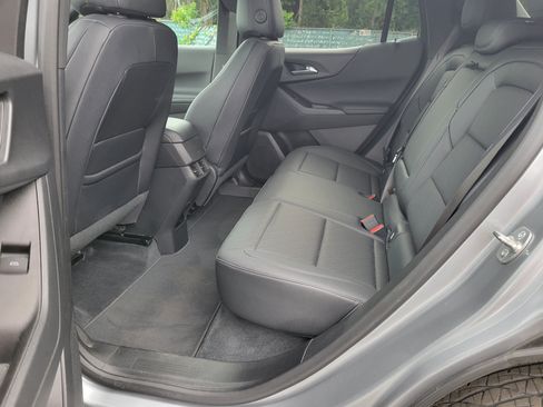 Certified 2025 Chevrolet Equinox LT w/ Convenience Package II FWD image 34