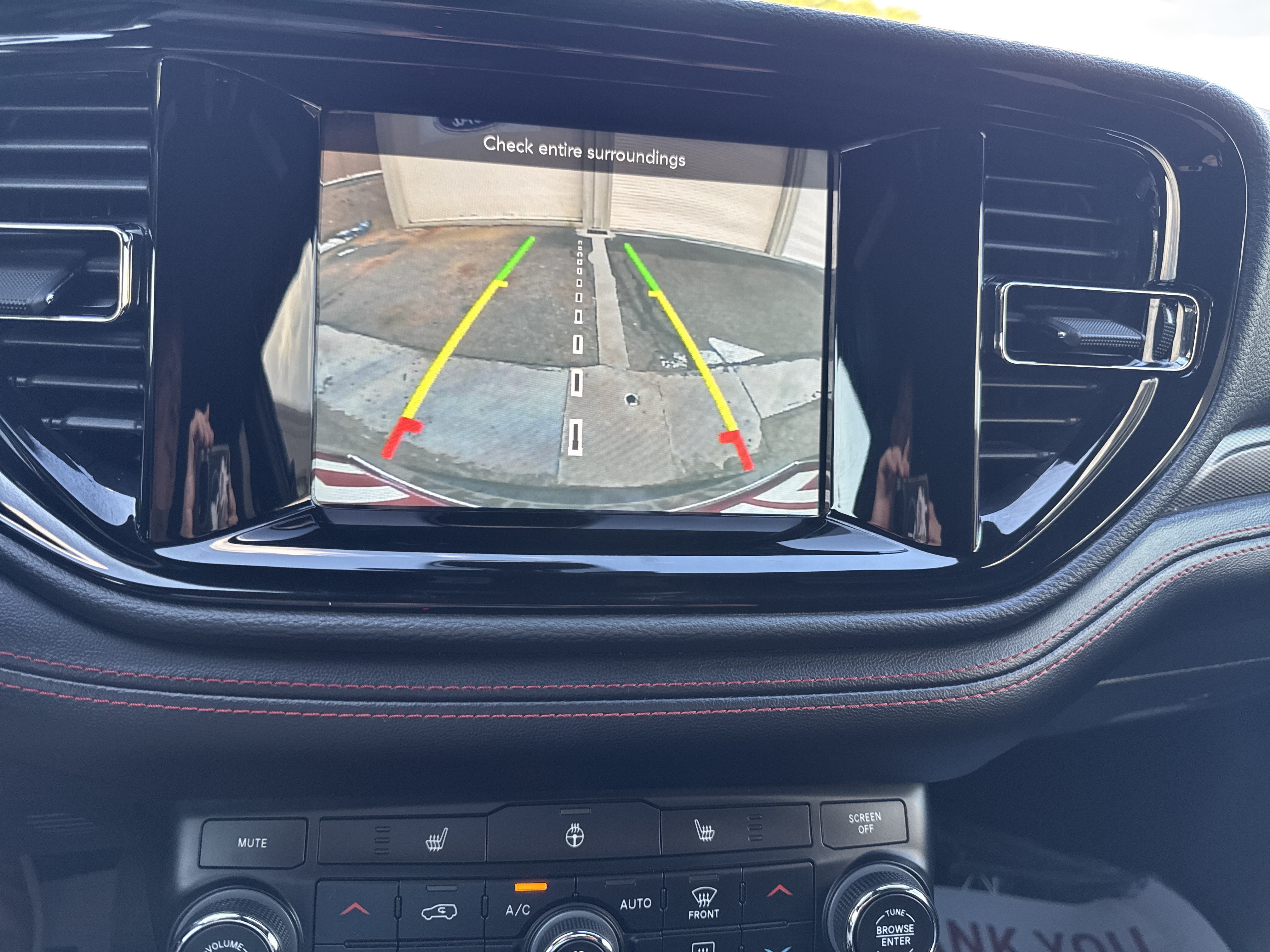 Used 2023 Dodge Durango GT RWD image 25