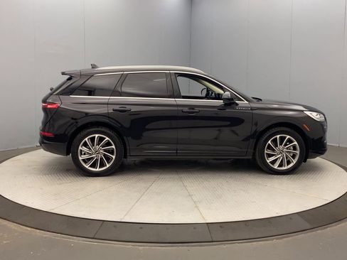 Used 2024 Lincoln Corsair Grand Touring AWD/4WD image 6