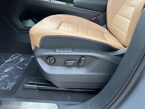 New 2026 Volkswagen Atlas Cross Sport SEL R-Line image 10