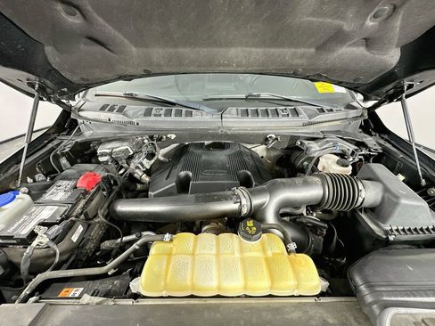 Used 2019 Ford F150 Platinum w/ Equipment Group 701A Luxury AWD/4WD image 33