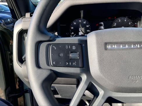 Used 2025 Land Rover Defender 110 S image 20