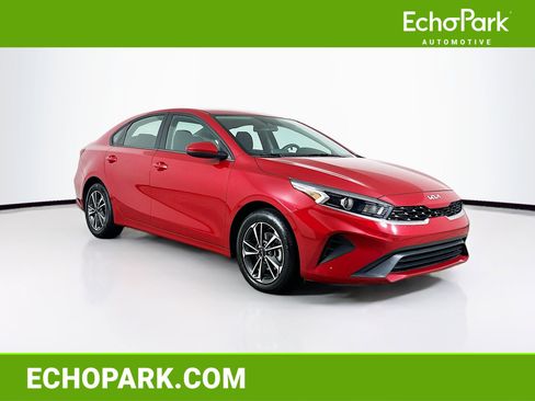 Used 2024 Kia Forte LXS image 1