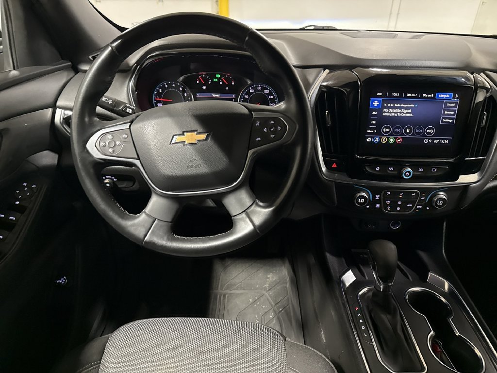 Used 2023 Chevrolet Traverse LT FWD image 11