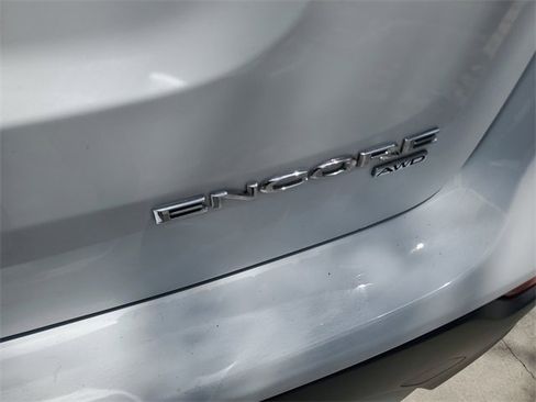 Used 2022 Buick Encore Preferred w/ Safety Package image 6