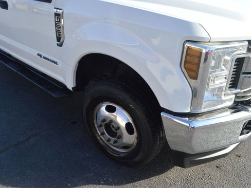Used 2018 Ford F350 XLT image 9