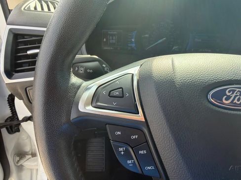Used 2022 Ford Edge SEL AWD/4WD image 23