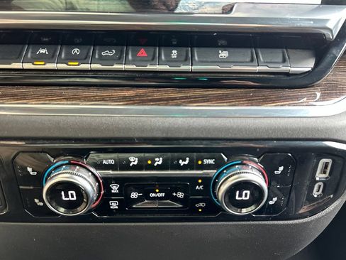 Certified 2025 GMC Sierra 1500 Elevation AWD/4WD image 16