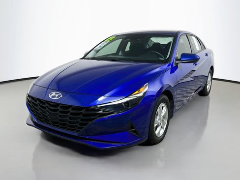 Used 2023 Hyundai Elantra SE FWD image 10
