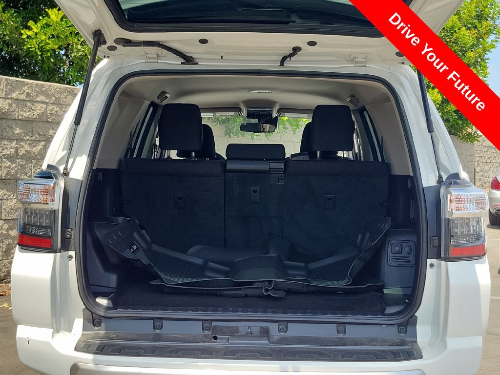 Used 2022 Toyota 4Runner TRD Off-Road AWD/4WD image 24