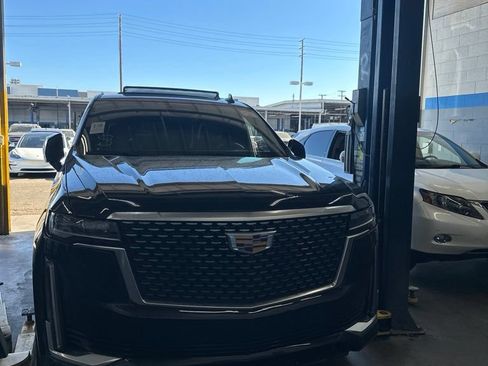 Used 2023 Cadillac Escalade ESV Premium Luxury w/ Performance Package AWD/4WD image 1