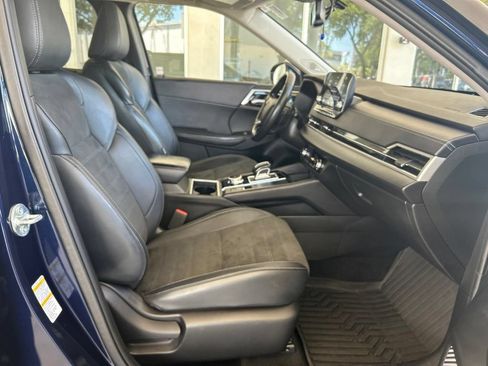 Used 2024 Mitsubishi Outlander SE Black Edition FWD image 24