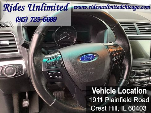 Used 2017 Ford Explorer XLT AWD/4WD image 19