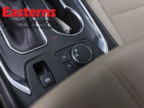 Used 2023 Chevrolet Traverse LS FWD image 20