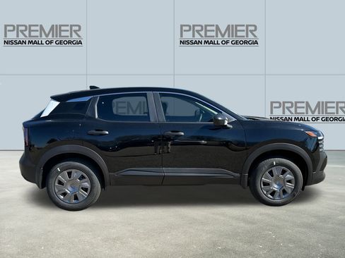 New 2026 Nissan Kicks S image 4