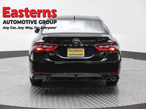 Used 2023 Toyota Camry SE FWD image 6