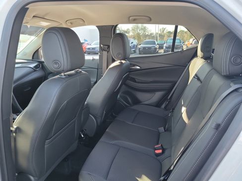 Used 2023 Buick Encore GX Select w/ Safety Package II image 27