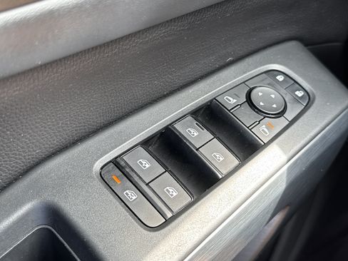 Used 2024 Nissan Pathfinder Rock Creek AWD/4WD image 22