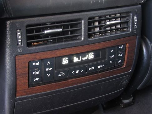 Certified 2020 Toyota Land Cruiser w/ Preferred Accessory Package image 38