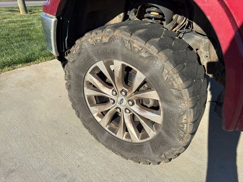 Used 2018 Ford F150 Lariat image 4