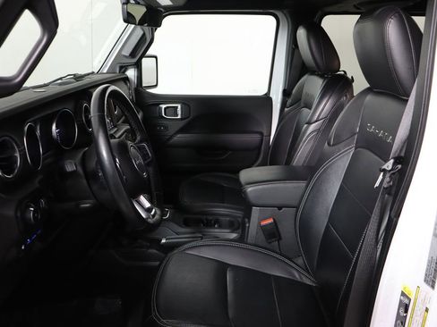 Used 2023 Jeep Wrangler Unlimited Sahara w/ Cold Weather Group AWD/4WD image 14