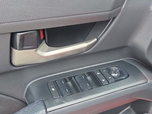 Used 2024 Toyota Tacoma TRD Off-Road AWD/4WD image 13