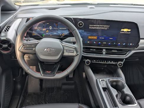 New 2026 Chevrolet Equinox EV RS image 4