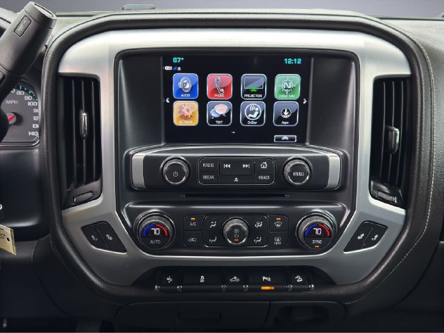 Used 2018 GMC Sierra 1500 SLT w/ SLT Premium Package AWD/4WD image 19